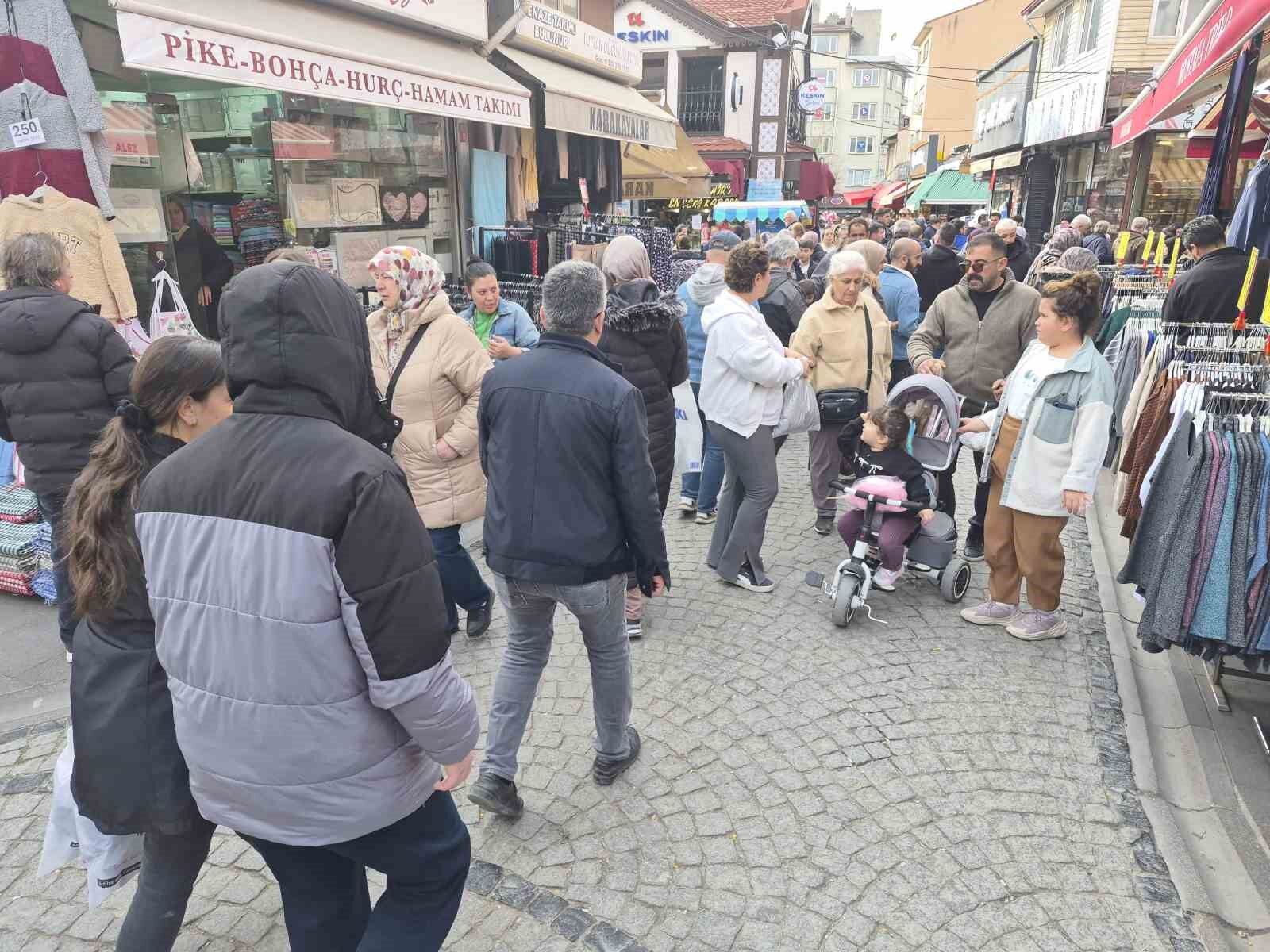 Bayram Öncesi Eskişehir Çarşısında İnsan Seli (2)