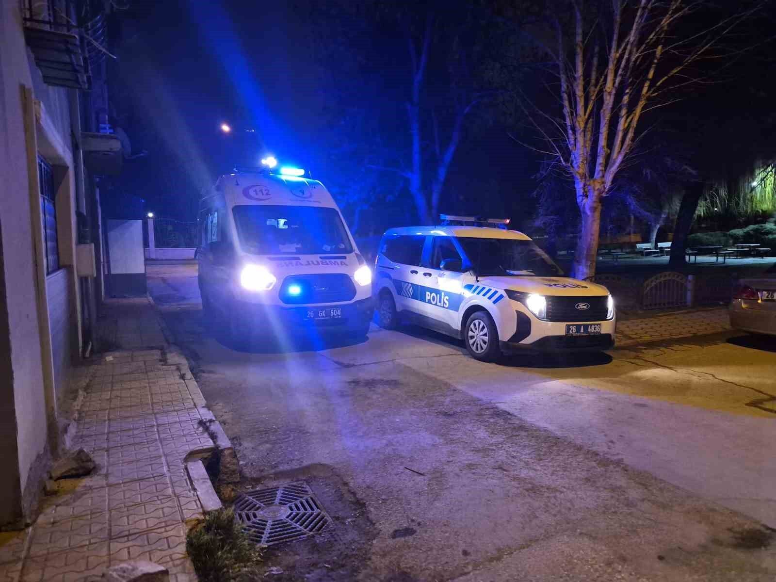 Bekçi Ve Polis Seferber Oldu Genç Güçlükle Durduruldu (1)