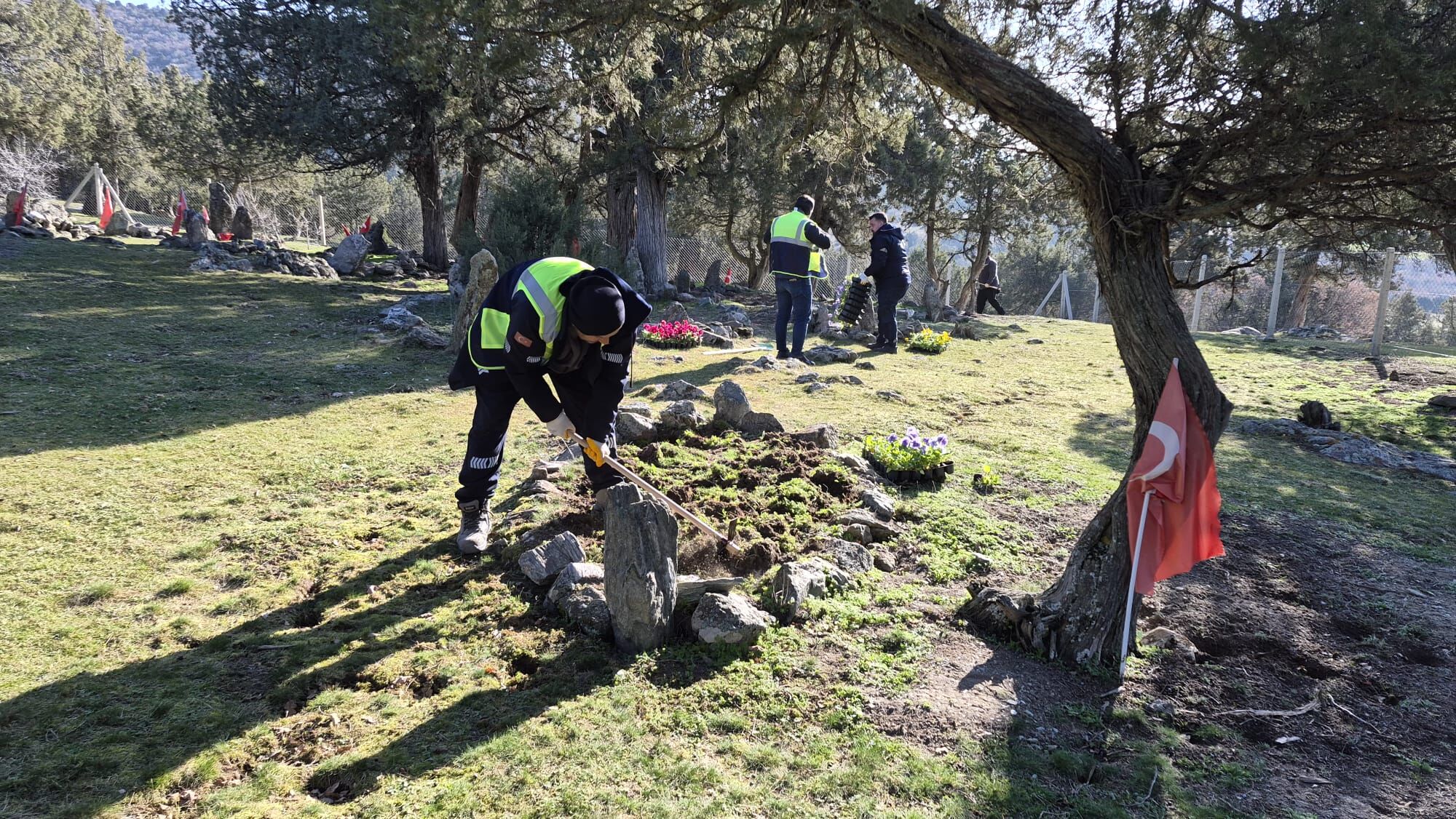 Büyükşehi̇rden Şehi̇tli̇klere Anlamli Dokunuş (5)