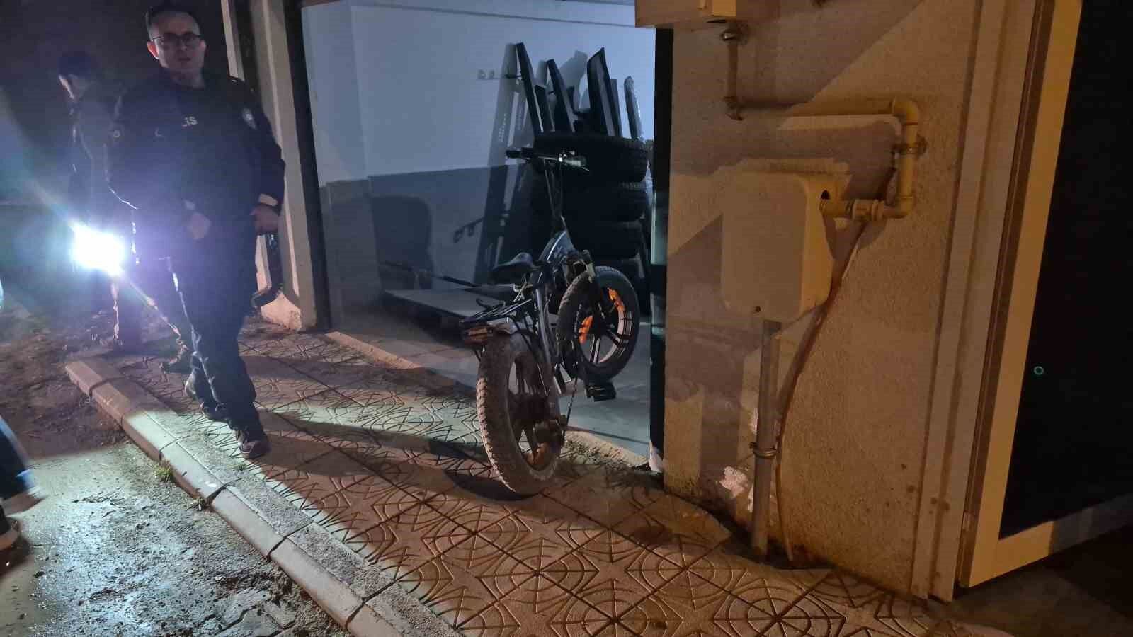 Çukura Takılan Bisiklet Faciası Küçük Çocuk Kurtarılamadı (2)