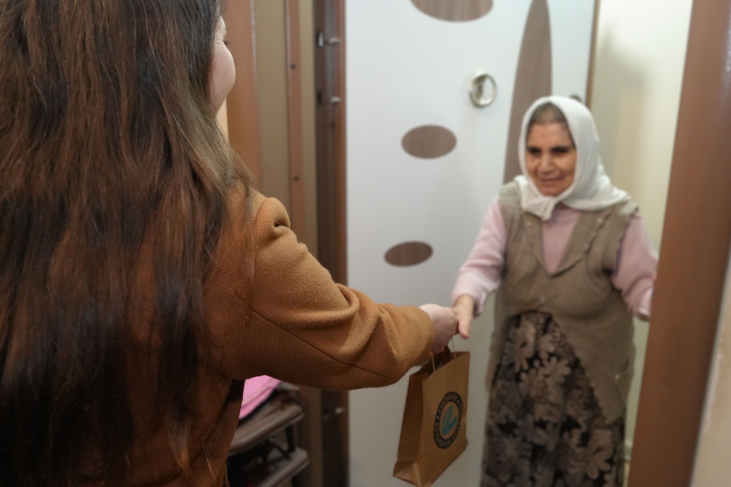 Ebb'den Gönüllere Dokunan Bayram Ziyareti (1)