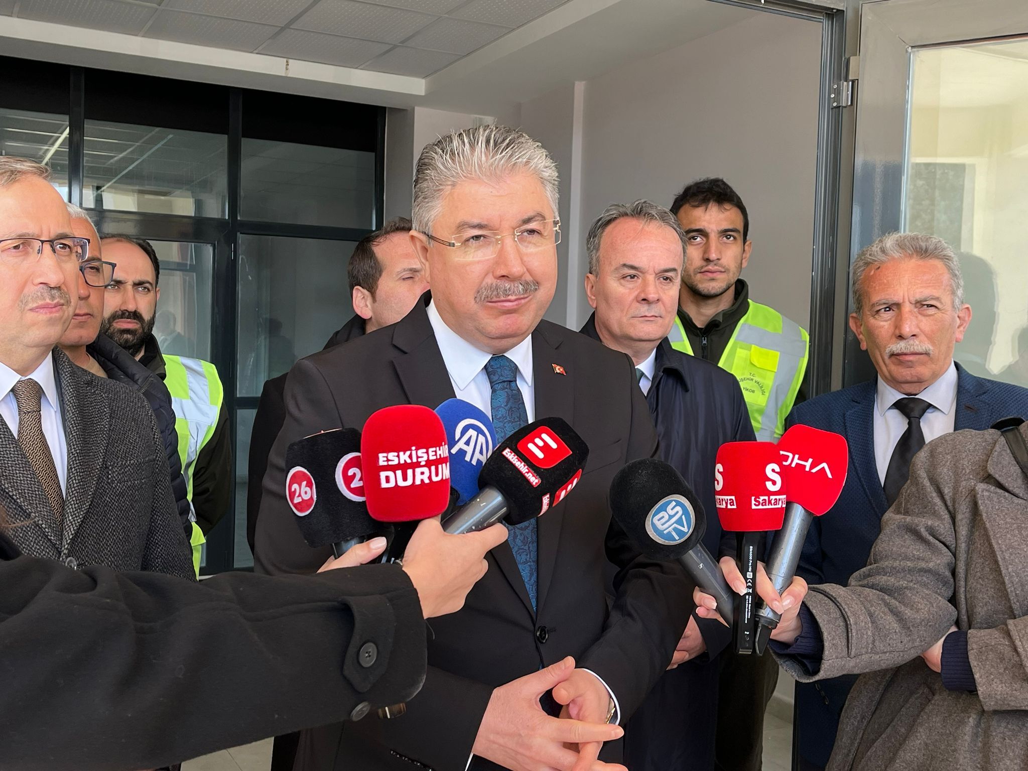 Eskişehir Valisi Yılmaz Yapımı Tamamlanan O Okul Yerinde İnceledi (12)