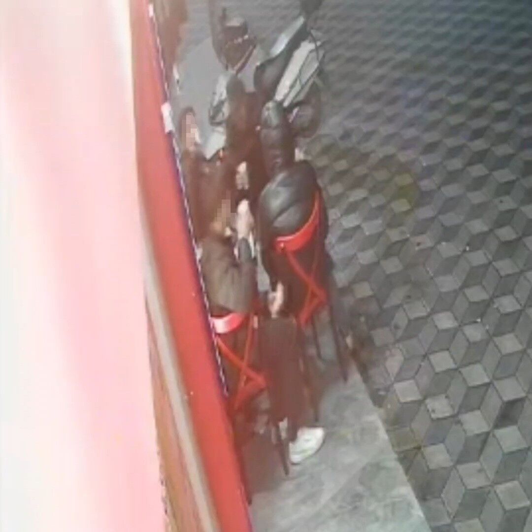 Eskişehir’de Dürüm Hırsızlığı Kameralardan Kaçmadı (1)