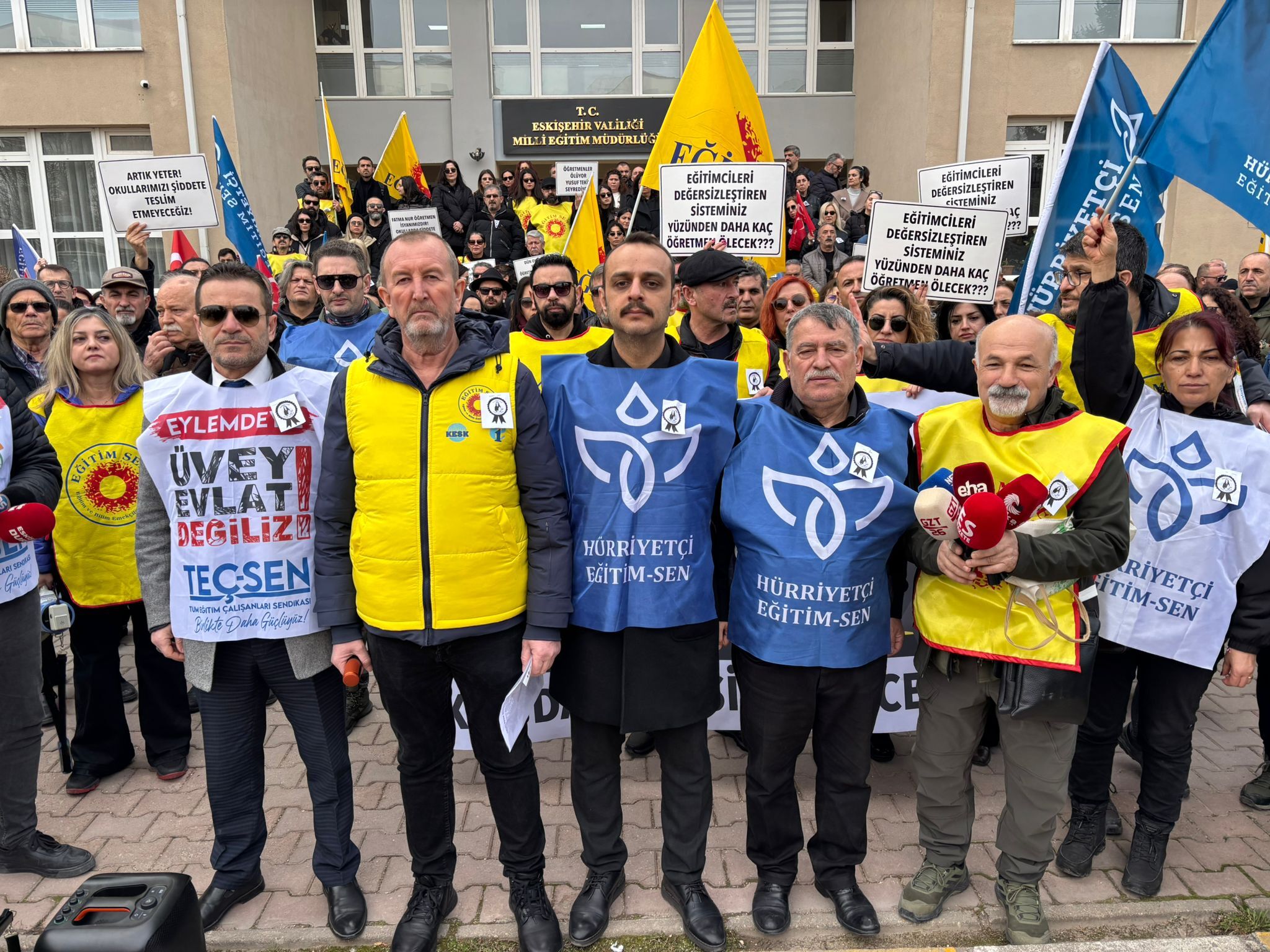 Eskişehir'de Eğitim Sendikaları Fatmanur Öğretmen İçin Yürüdü (1)