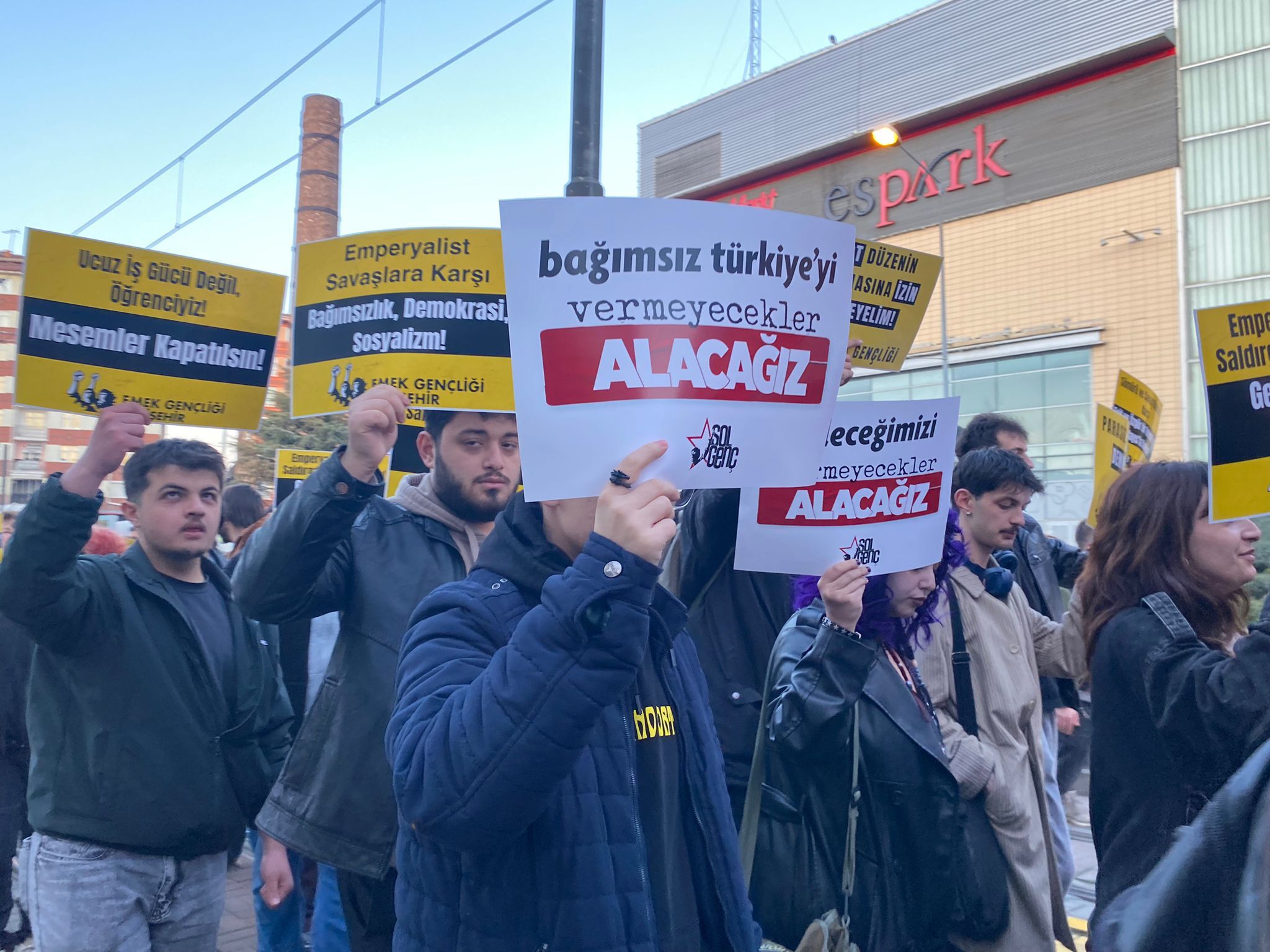 Eskişehir'de Gençlik Örgütlerinden 19 Mart Çağrısı (5)