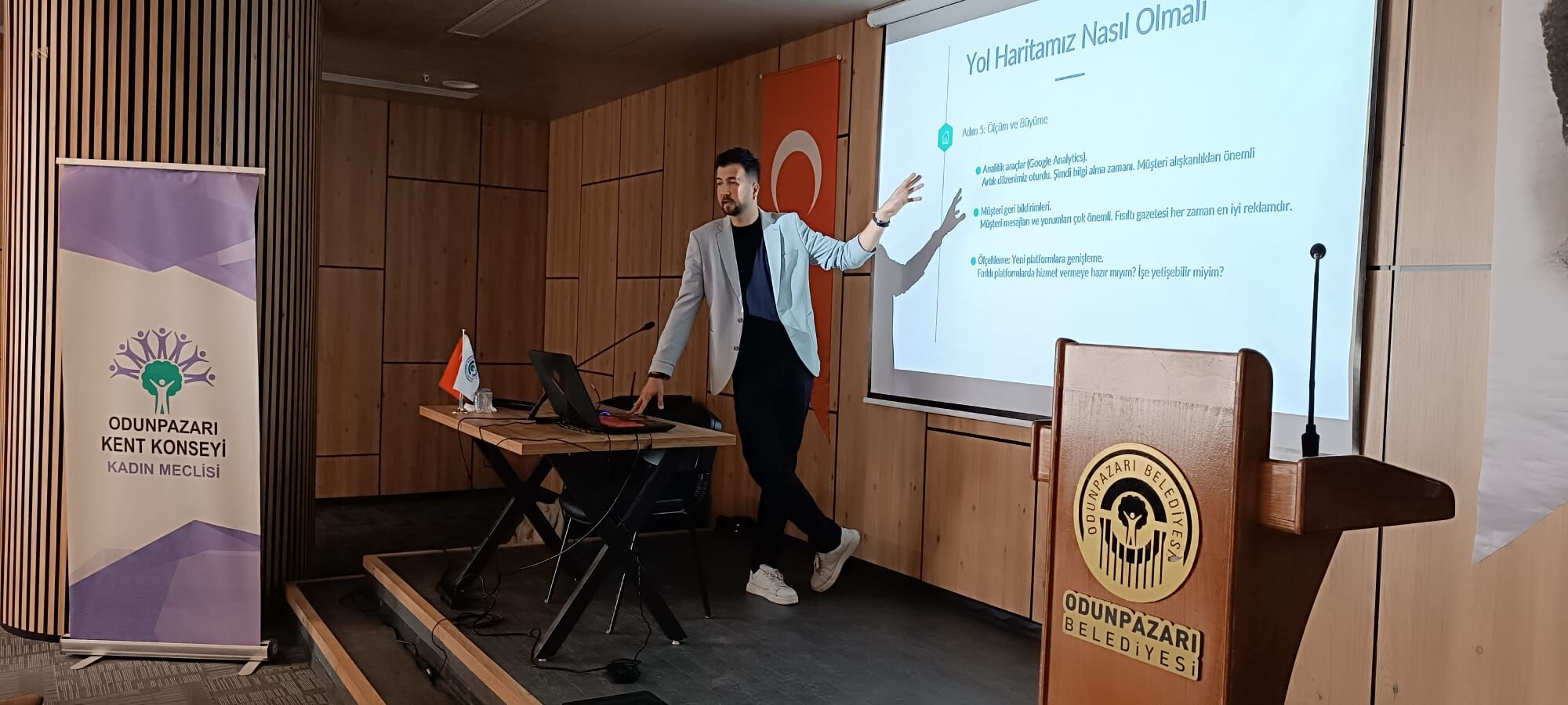 Eskişehir’de Kadınlar E Ticarette Yapay Zekâ Ile Tanıştı (3)