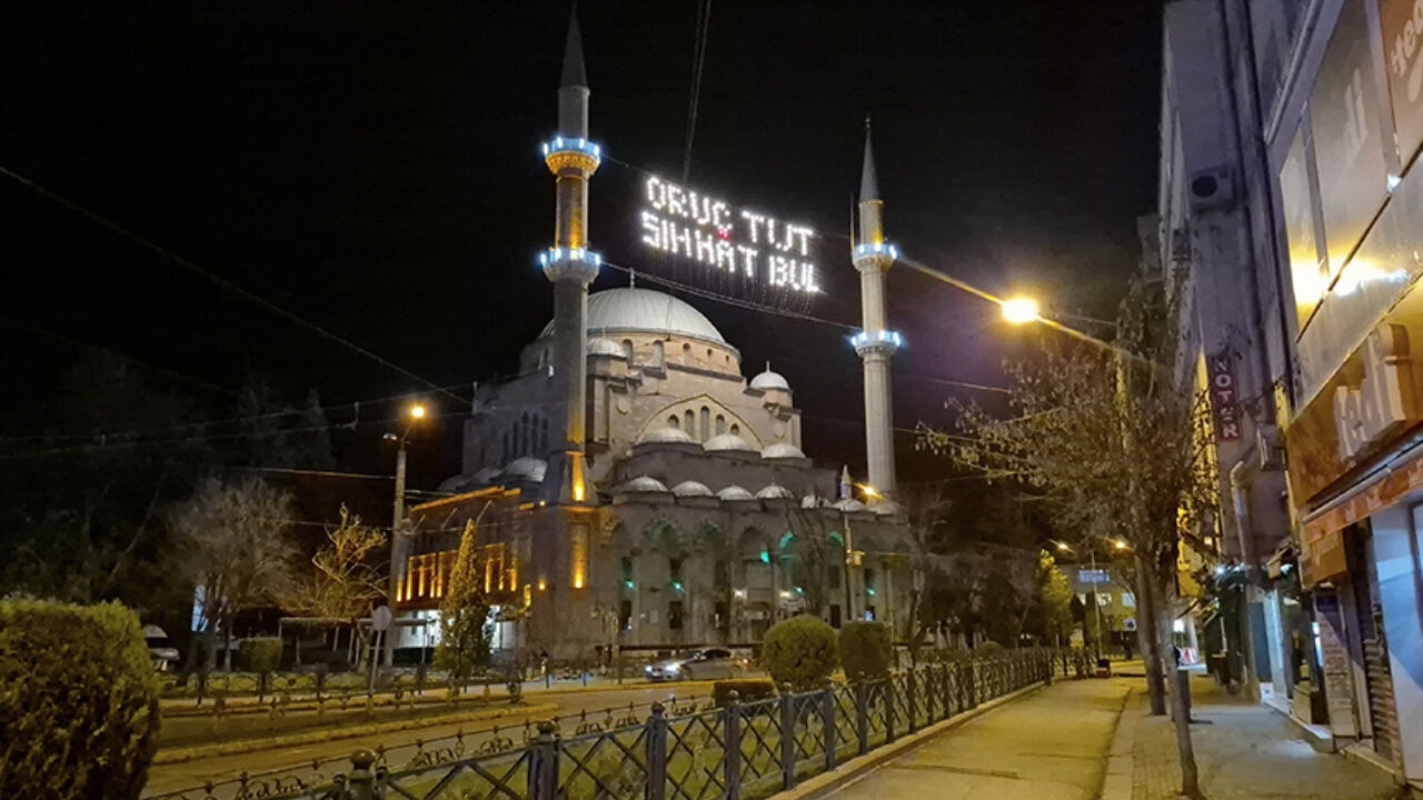 Eskisehirde Kadir Gecesi Nerede Ibadet Edilir 5 Huzurlu Cami (6)