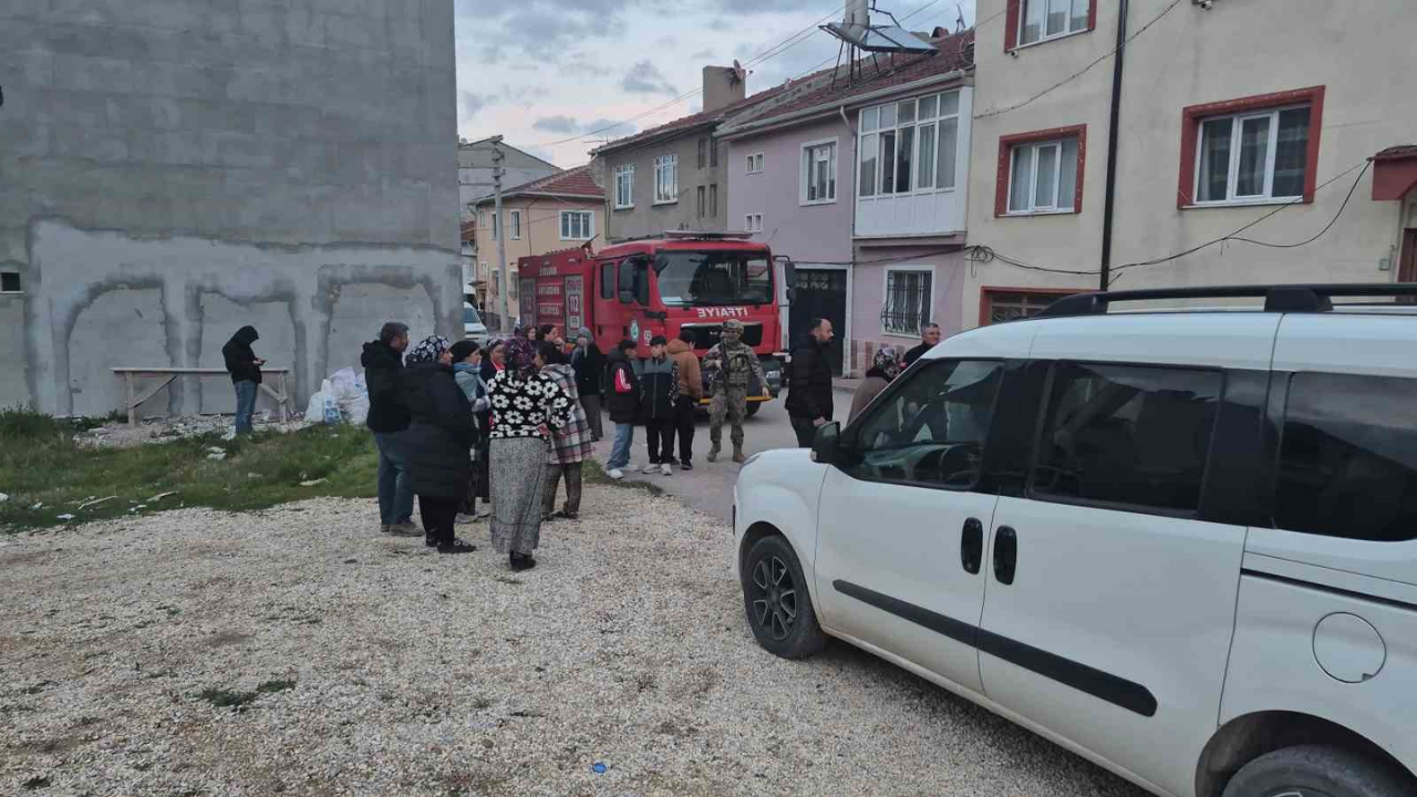 Eskişehir’de Kriz Genç Etkisiz Hale Getirildi (1)