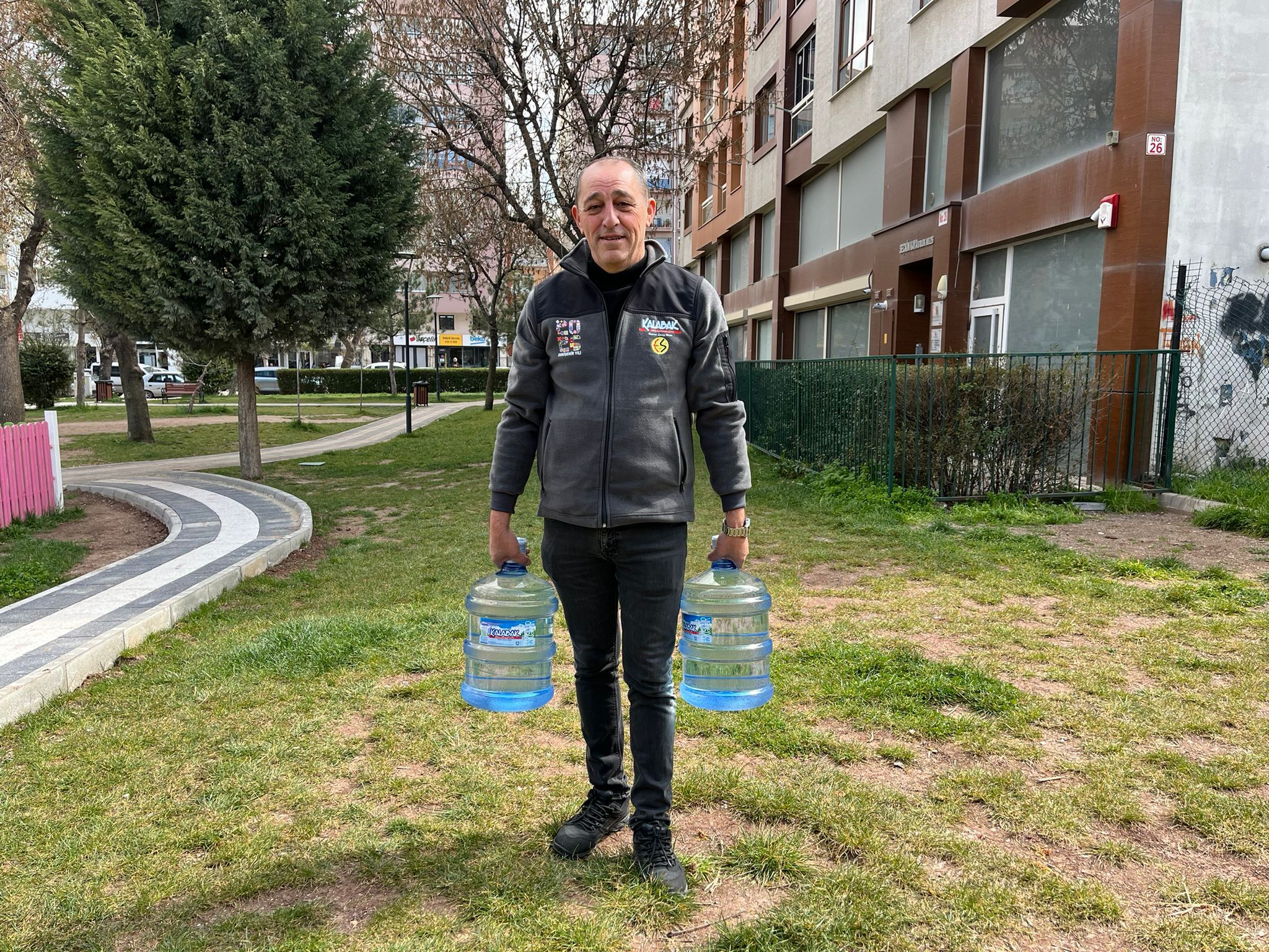 Eskişehir'de Vatandaşlara Kalabak Su Desteği Resmen Başladı (4)