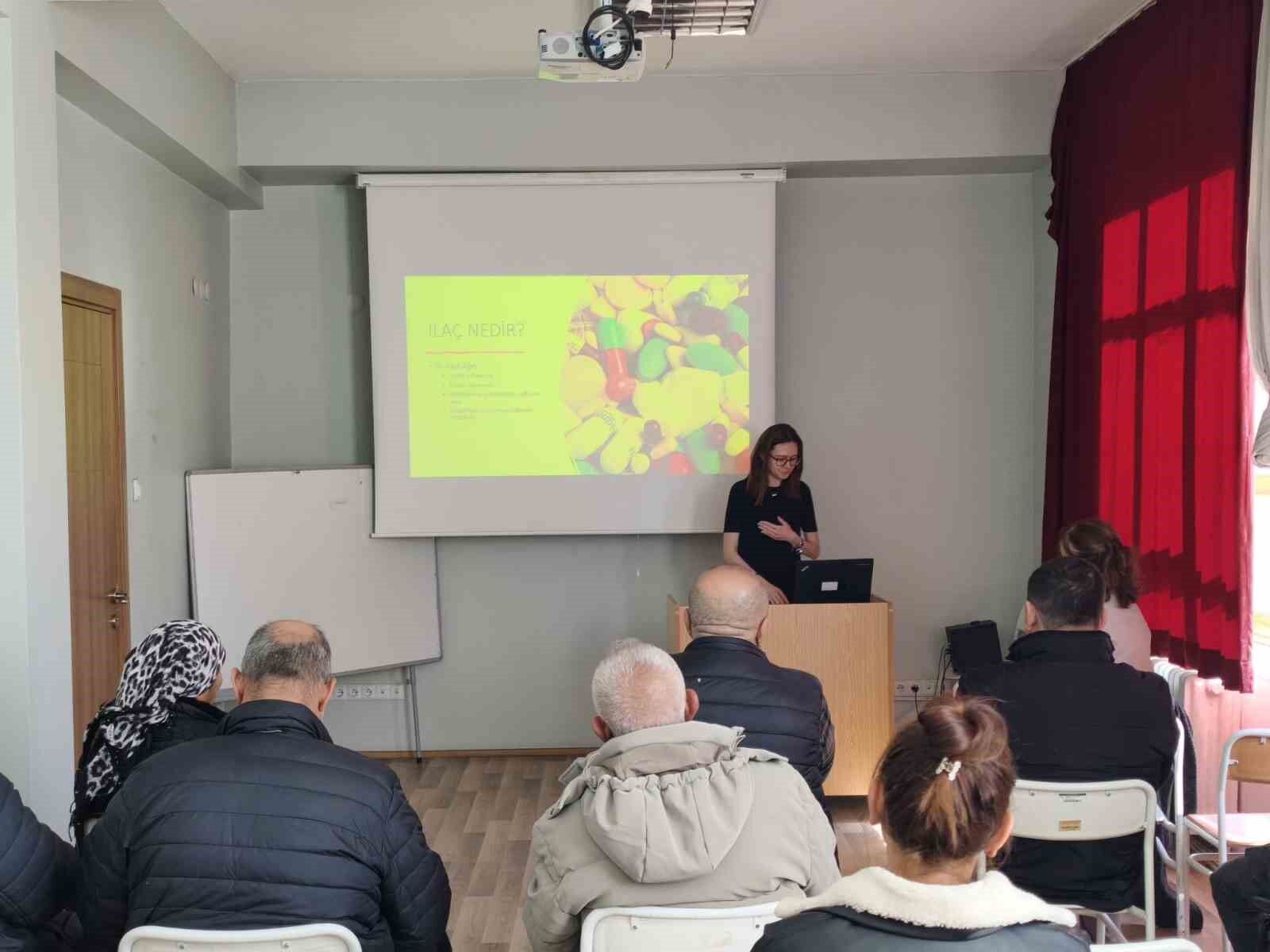 Eskişehir’de Yükümlülere Sağlık Semineri Verildi (2)