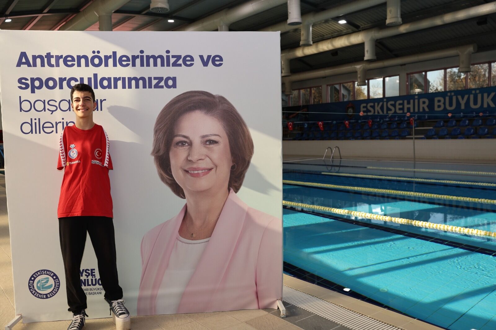 Eskişehirli Milli Yüzücü Türkiye'yi O Ülkede Temsil Edecek (2)