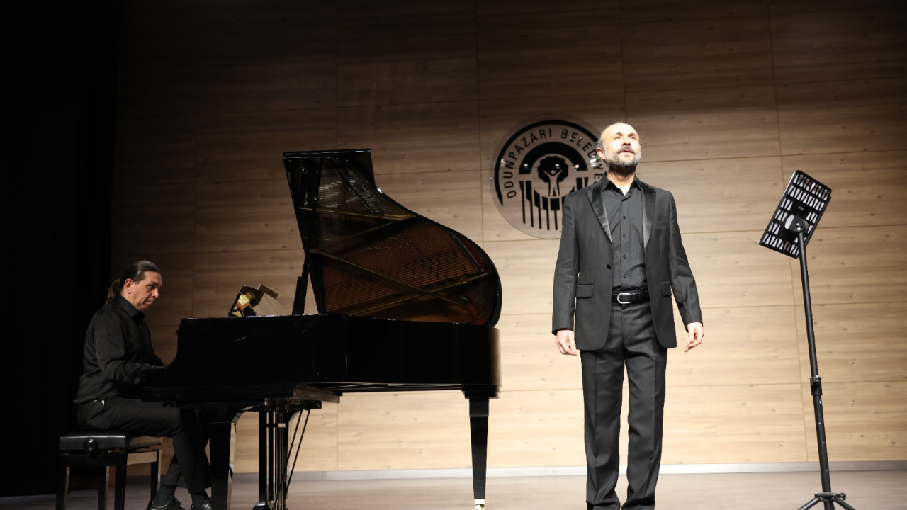 Eskişehirliler Bahar Konseri'nde Bir Araya Geldi (2)