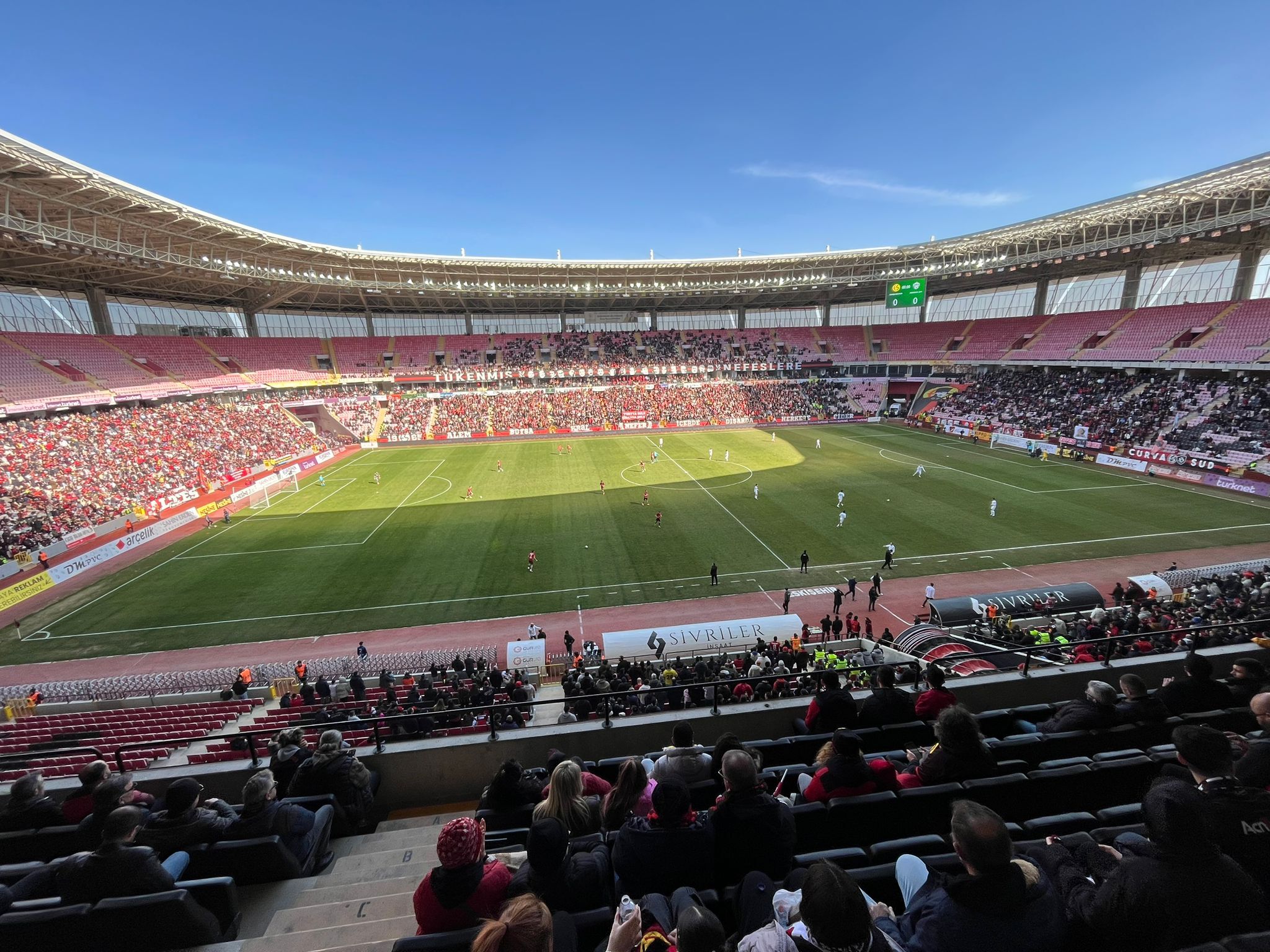 Eskişehirspor–Bornova 1877 Karşılaşması Başladı (2)