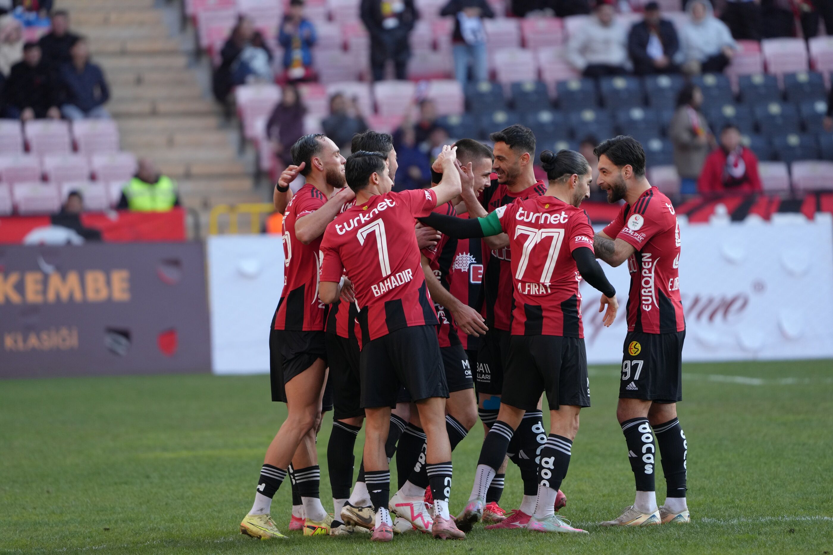‎Eskişehirspor Bornova’yı Yedi Bitirdi-5