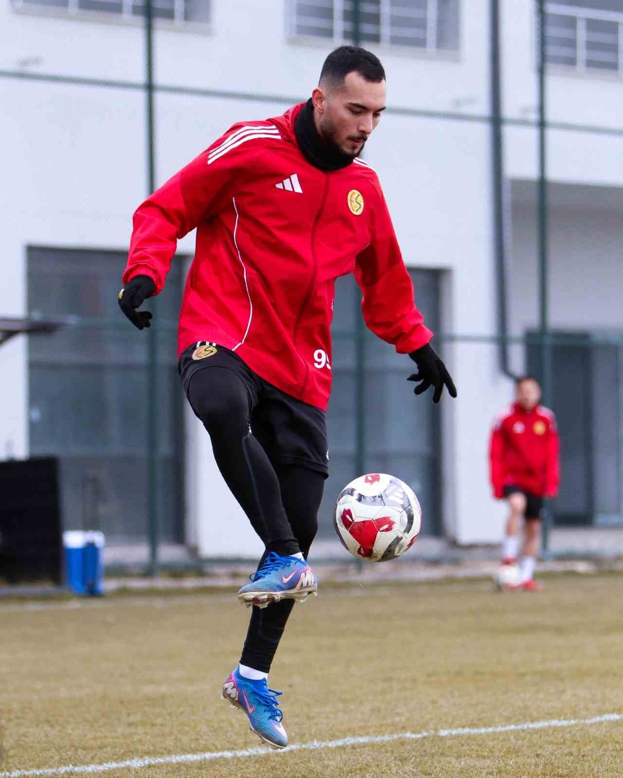 Eskişehirspor’da Tire Mesaisi Başladı Hedef Galibiyet (1)