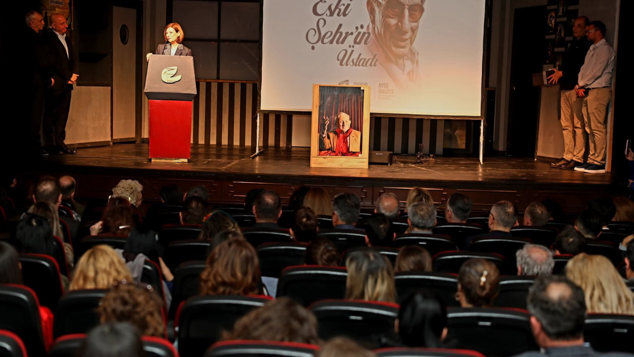 Haldun Dormen'in Adı Sahnede Yaşatıldı (2)