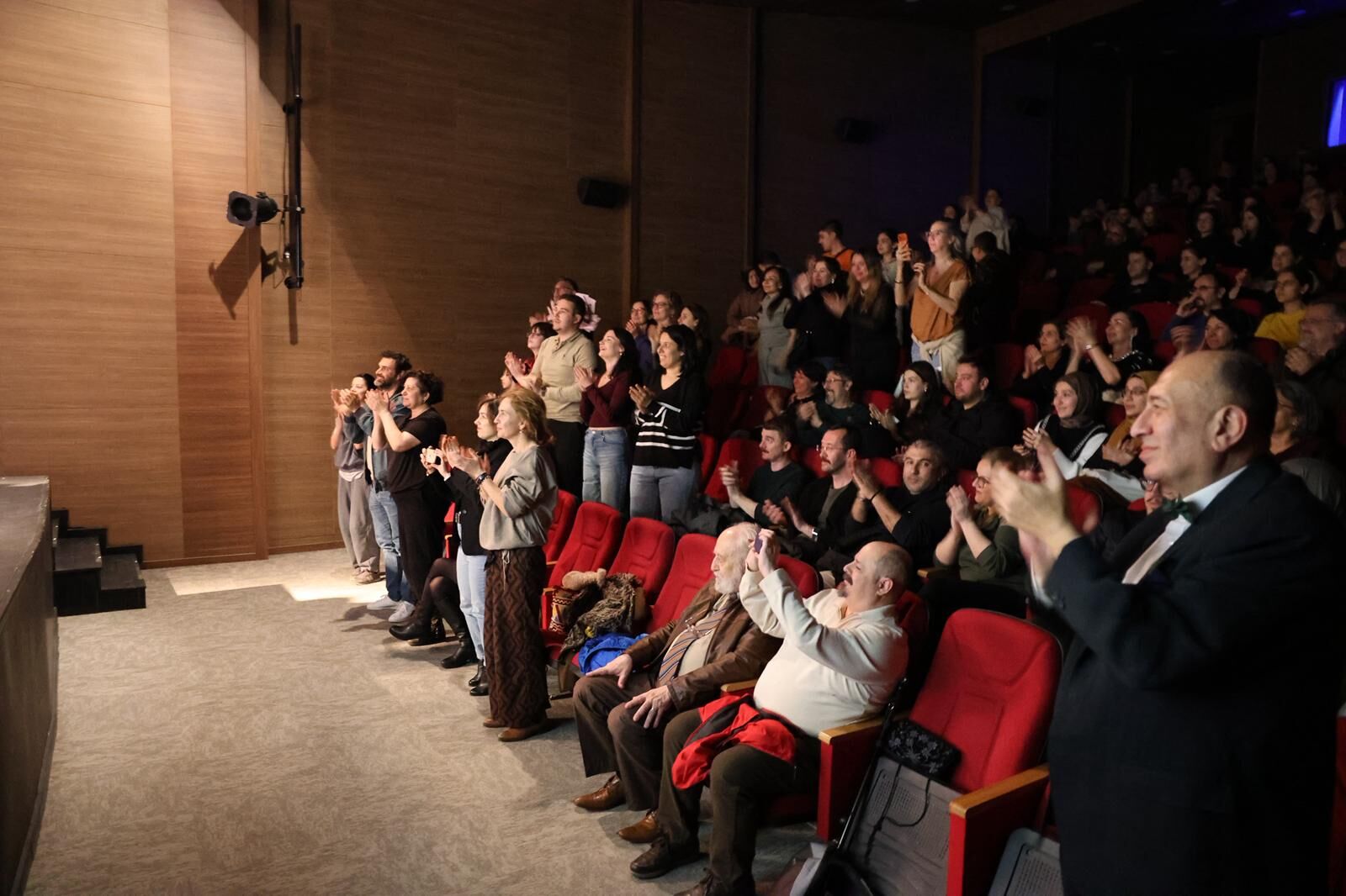 İlk Genco Erkal Ödülü O İsmin Oldu (1)