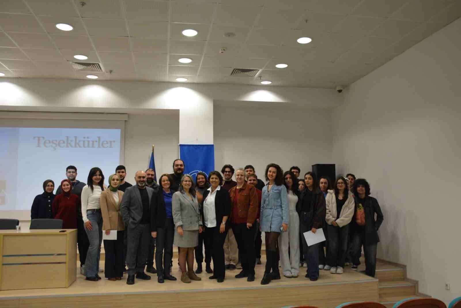 İşitsel Sözel Terapi Masaya Yatırıldı (1)