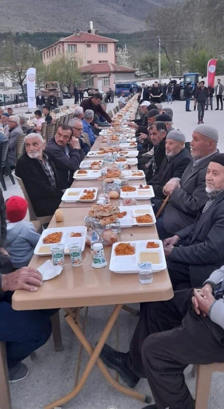 Kayakentliler Derneği'nden İmece Usulü Ramazan Yardımı (1)