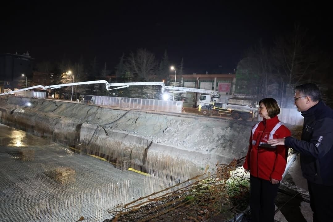 Kurtuluş Paar Yerine Sahur Saatlerinde Beton Atıldı