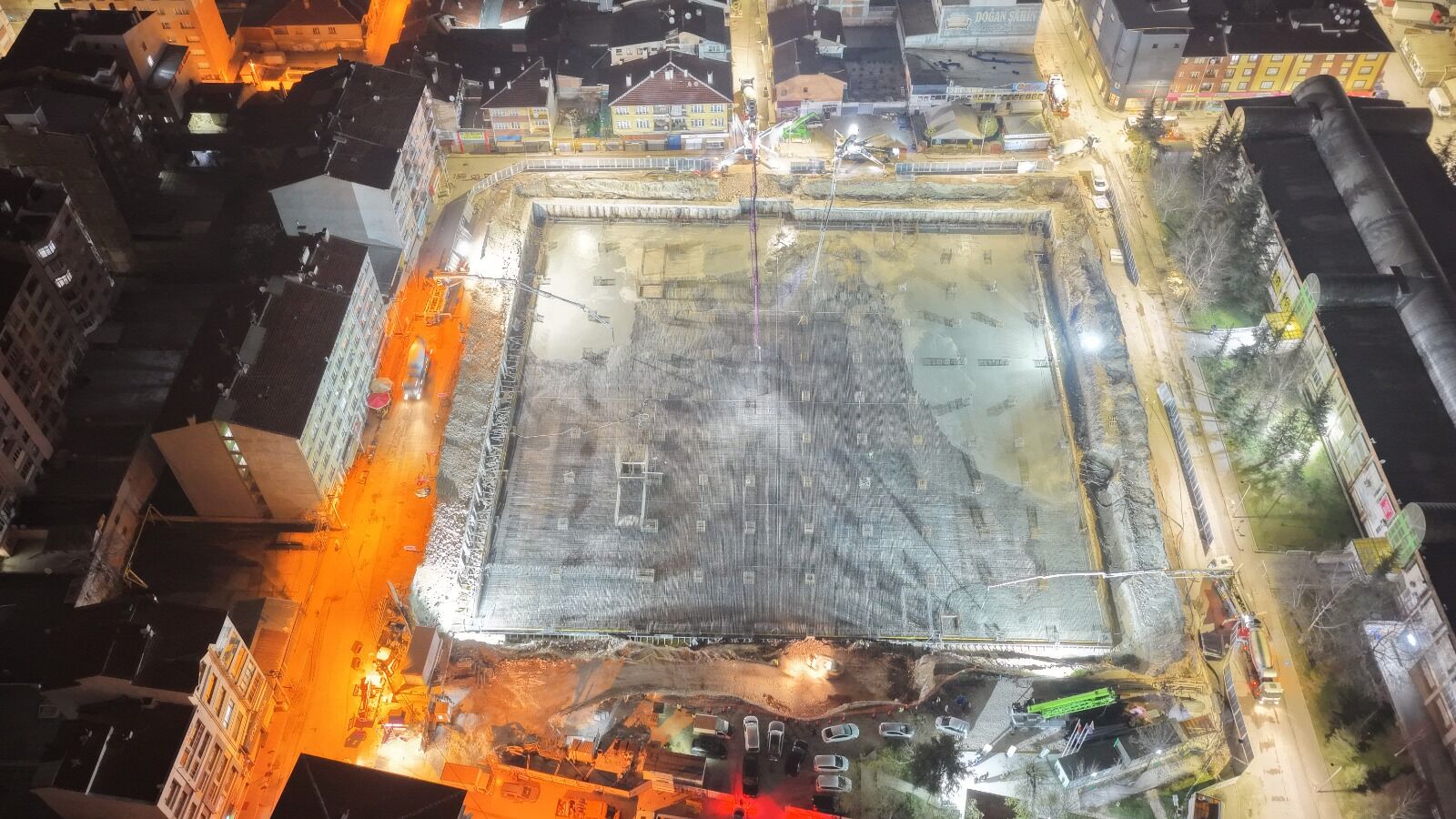 Kurtuluş Pazar Yeri’nde 5 Bin Metreküp Beton Döküldü (1)