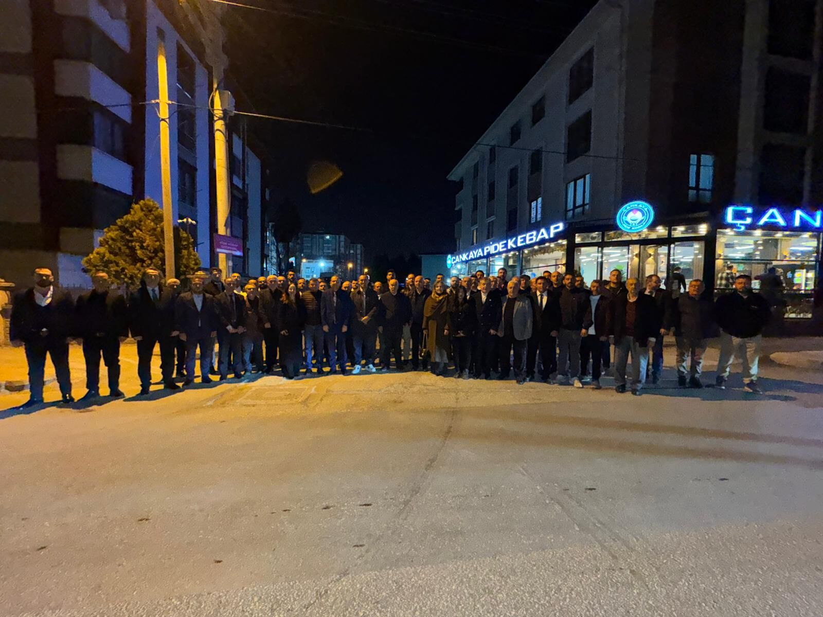 Mhp Eskişehir Teşkilatı İftar Programında Bir Araya Geldi (3)