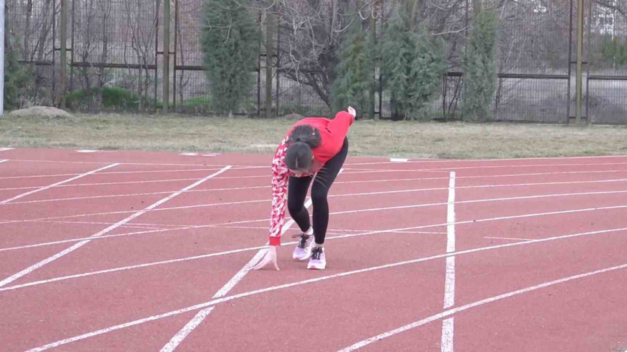Milli Atlete Balkanlar'da Altın Madalya (2)