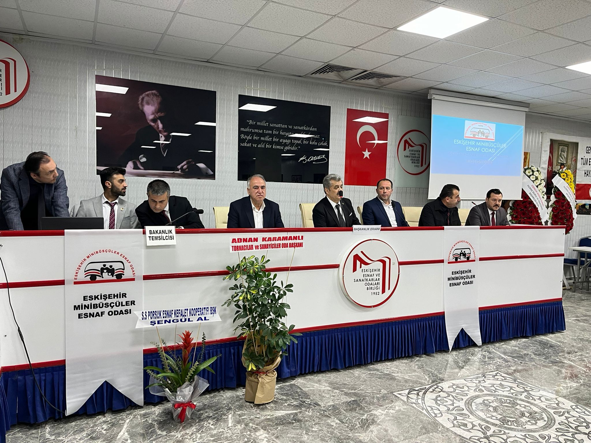 Minibüsçüler Odası Seçiminde Gözler Sandığa Çevrildi (7)