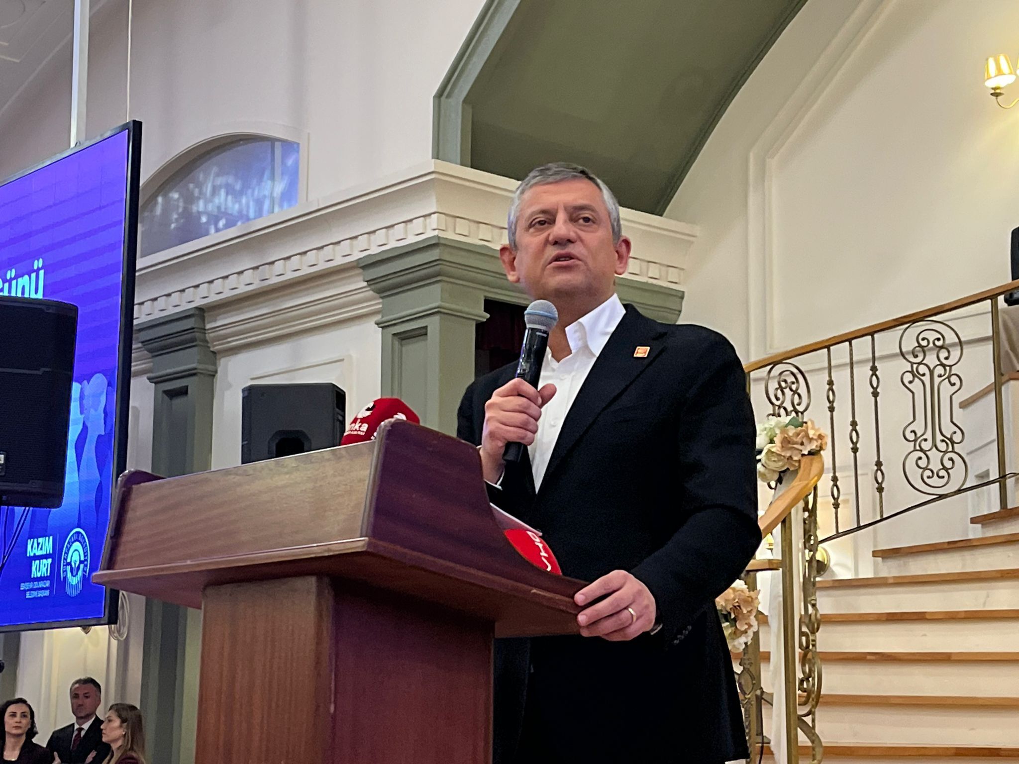 Özgür Özel Eskişehirli Kadınlarla İftarda Buluştu (2)