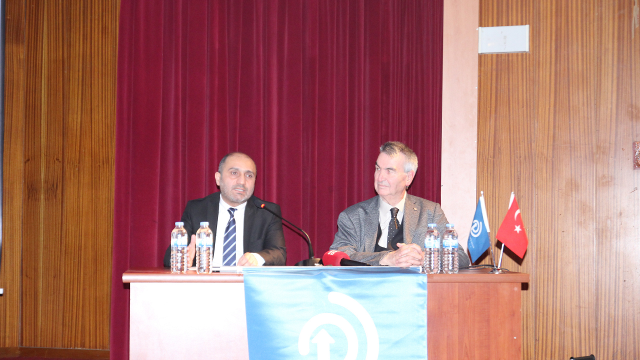 Polsam Panelinde Hoca Ahmet Yesevi’nin Mirası Konuşuldu (6)