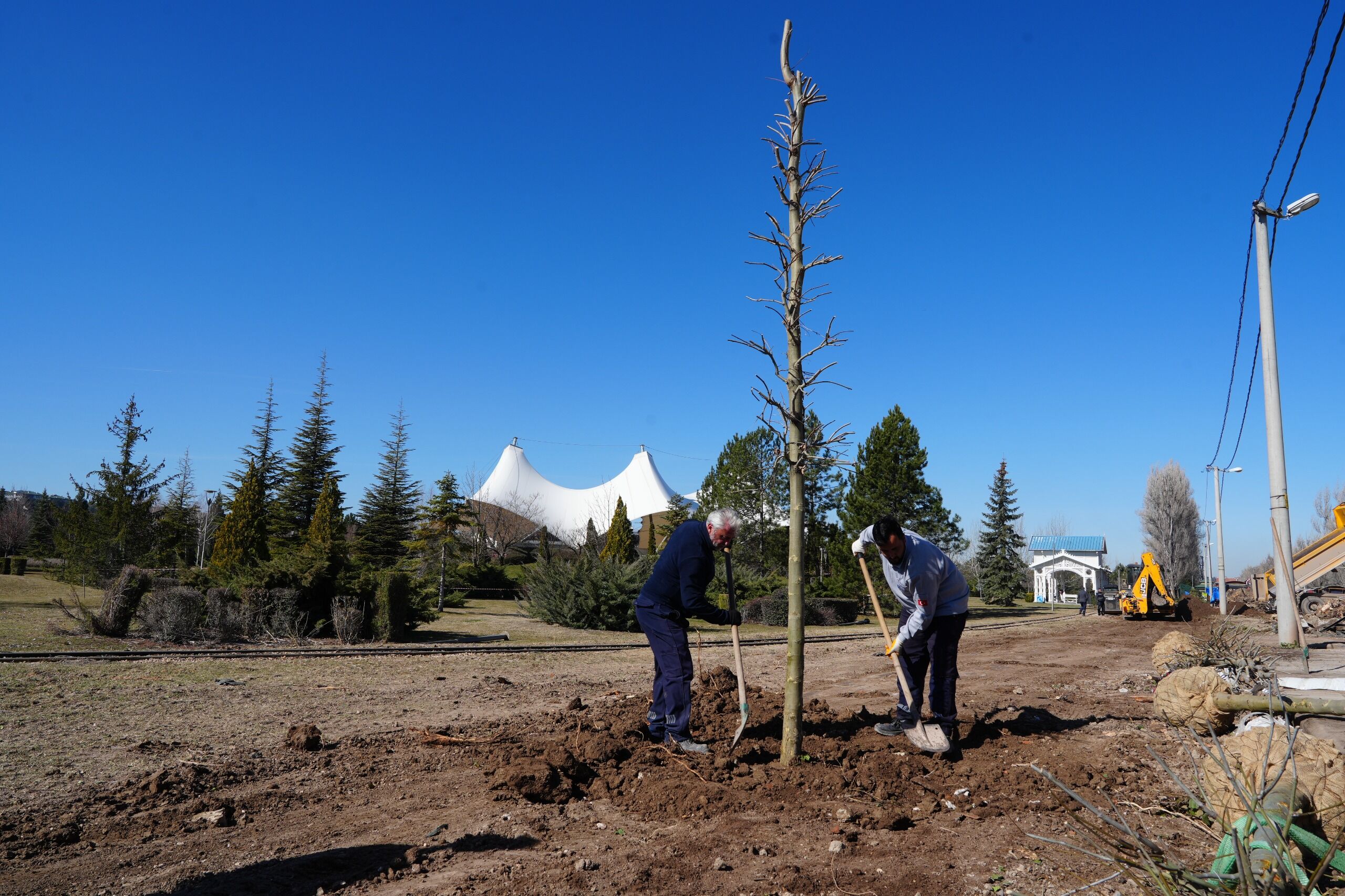 Sazova Parkı’nda Yeşil Dönüşüm...-1