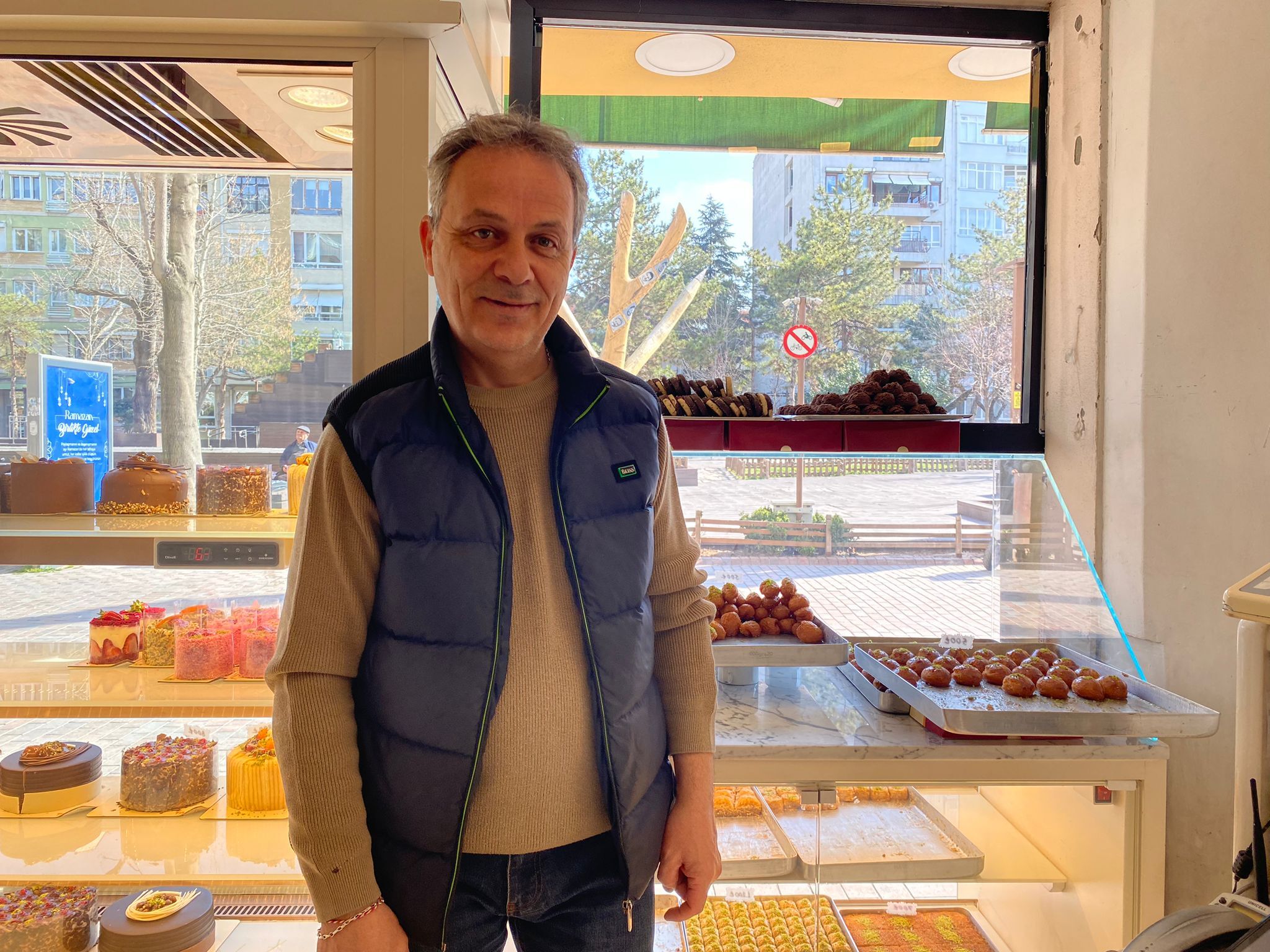 Tatlıcılarda Bayram Mesaisi Başladı, Satışlar Tartışmalı (2)