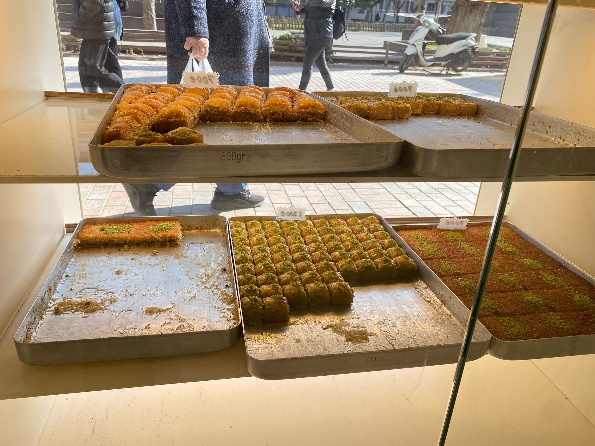 Tatlıcılarda Bayram Mesaisi Başladı, Satışlar Tartışmalı (4)