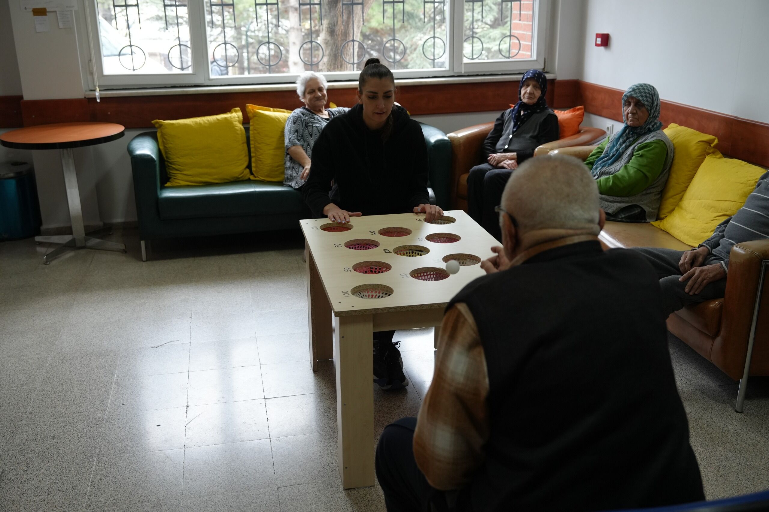 Zi̇hi̇nsel Engelli̇ Gündüz Yaşam Merkezi̇ Umut Oluyor (11)