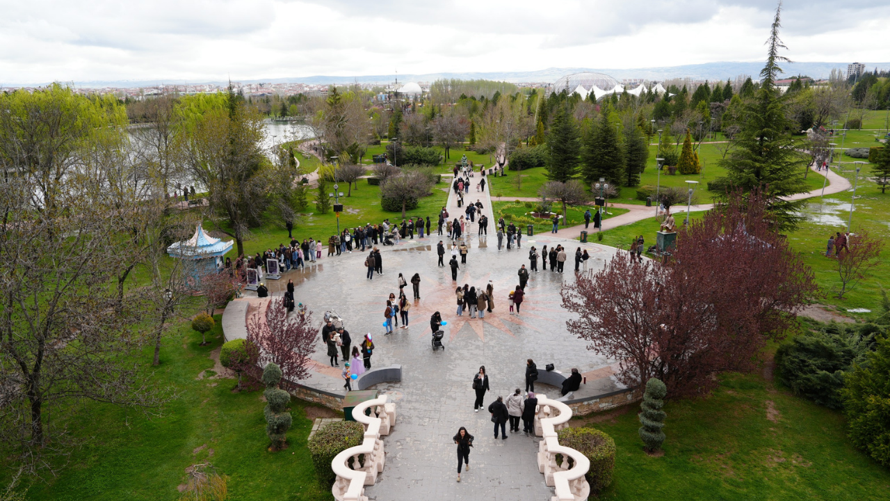 23 Nisan Coşkusu Parklara Ve Sahnelere Taştı (5)