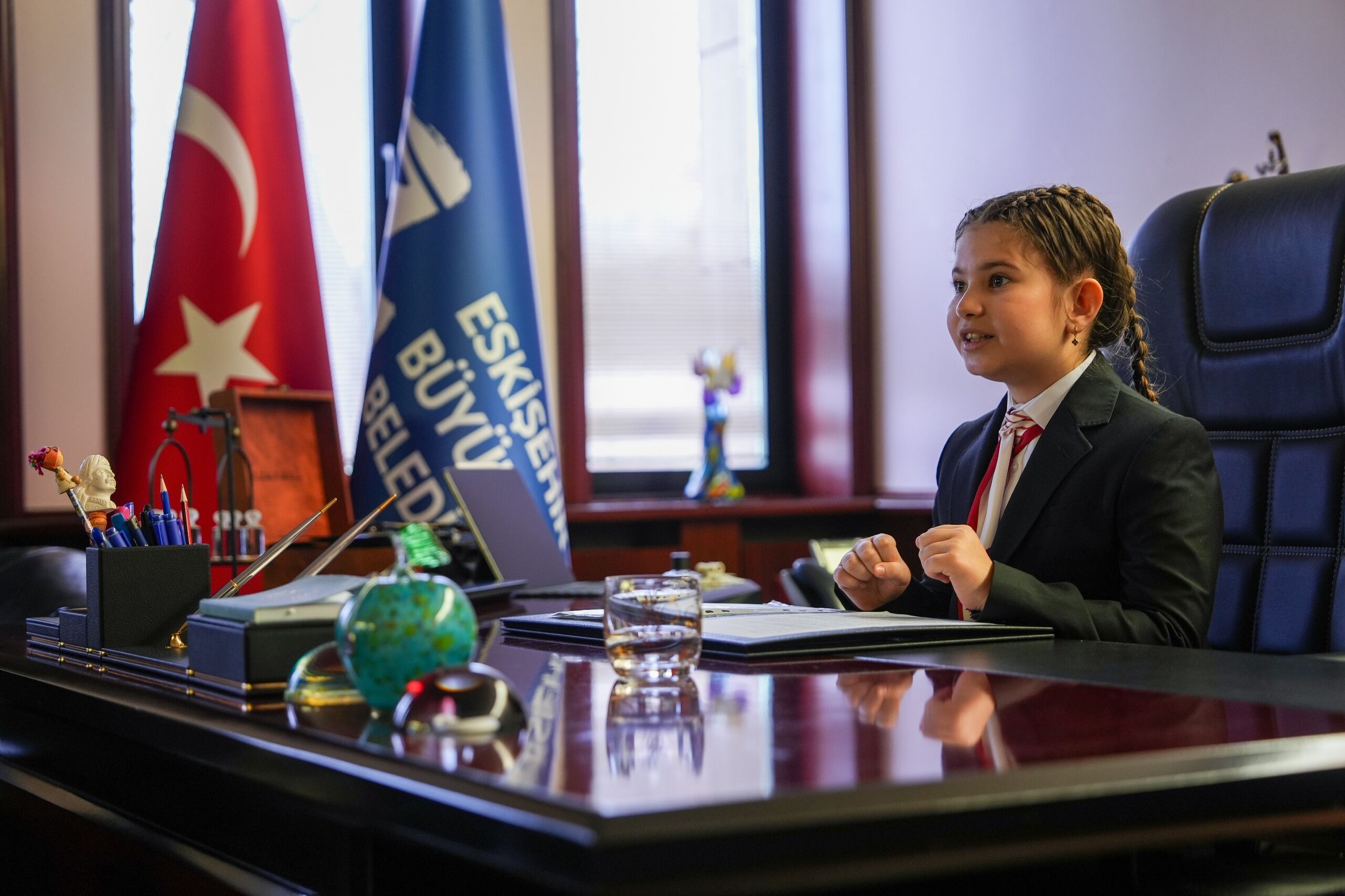 23 Nisan’da Başkanlık Koltuğu Ece Akkan’ın Oldu (3)