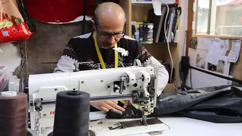 69Ce1272A57368899A928145