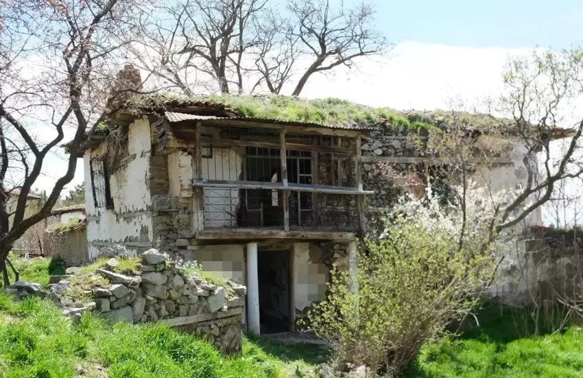 69D79D7Ca57368899A928E69