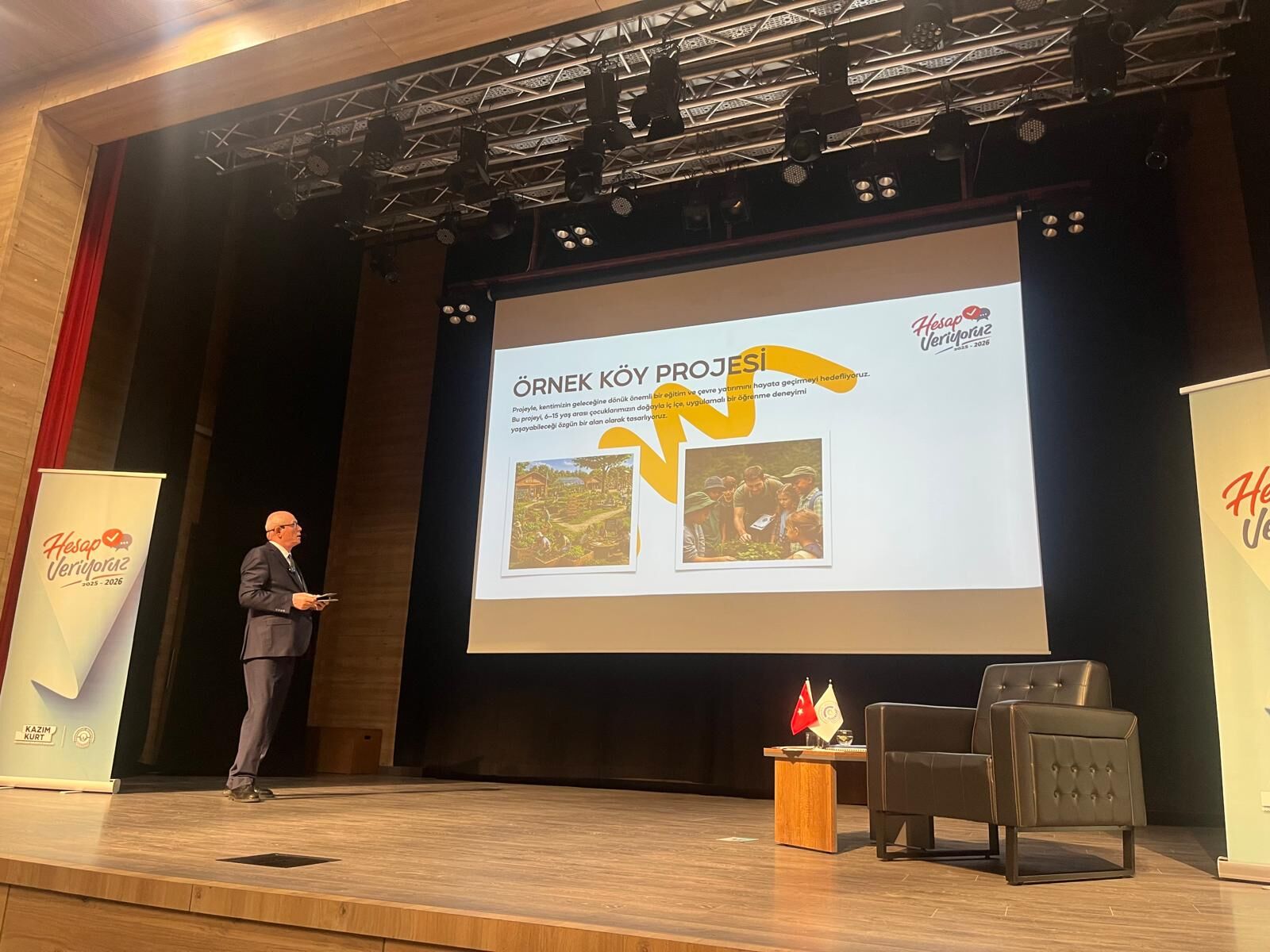 8D8Ff91D 74E8 4658 A2Ad 34307C3Cf2Da