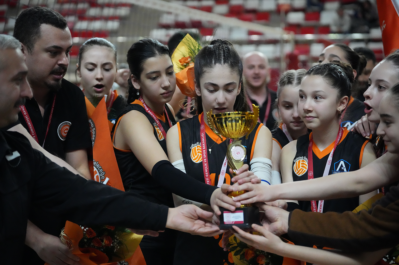 Anadolu Kolej Eczacıbaşı