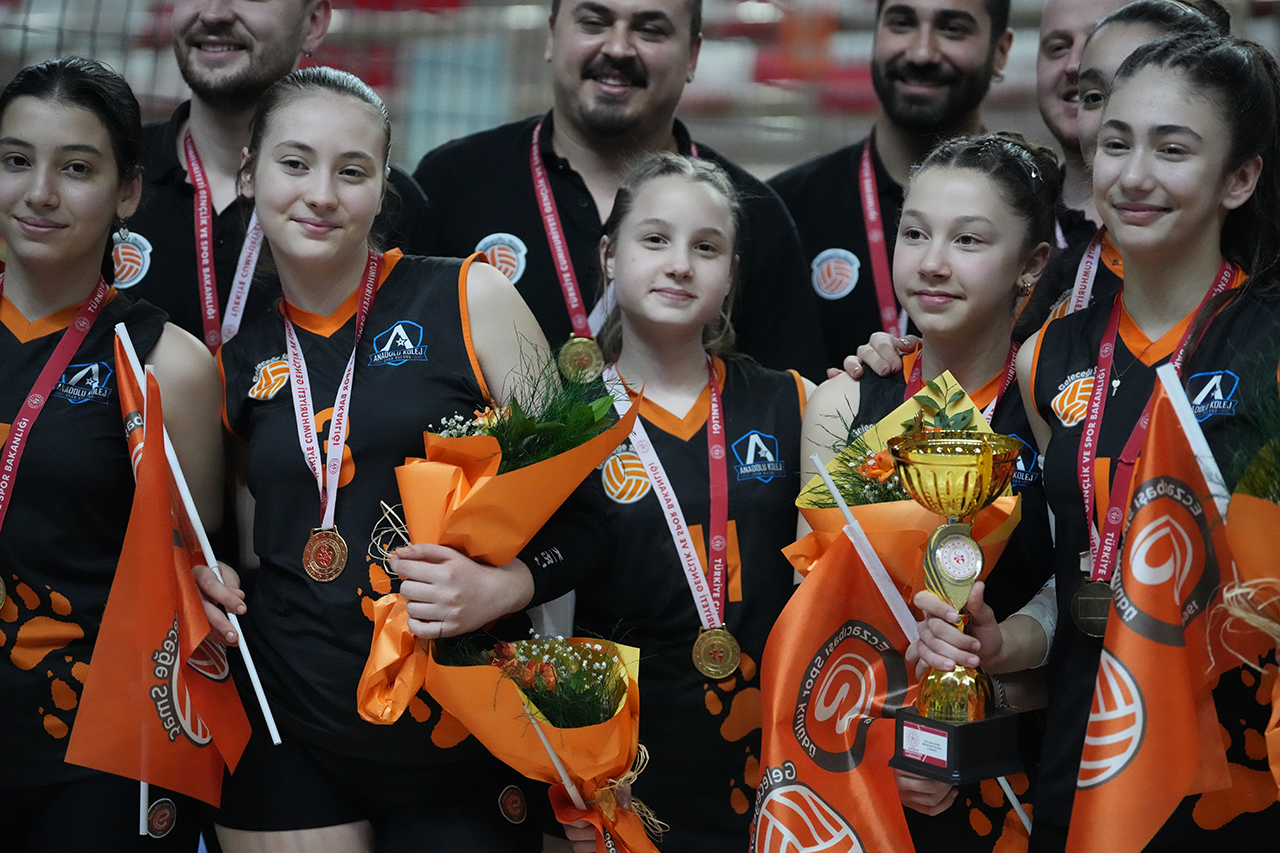 Anadolu Kolej Eczacıbaşı2