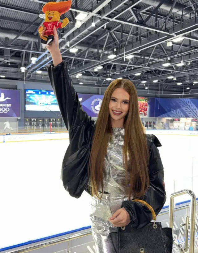 Aralarinda 49 Yas Var Belarus Dae193F23F 7921 1 M