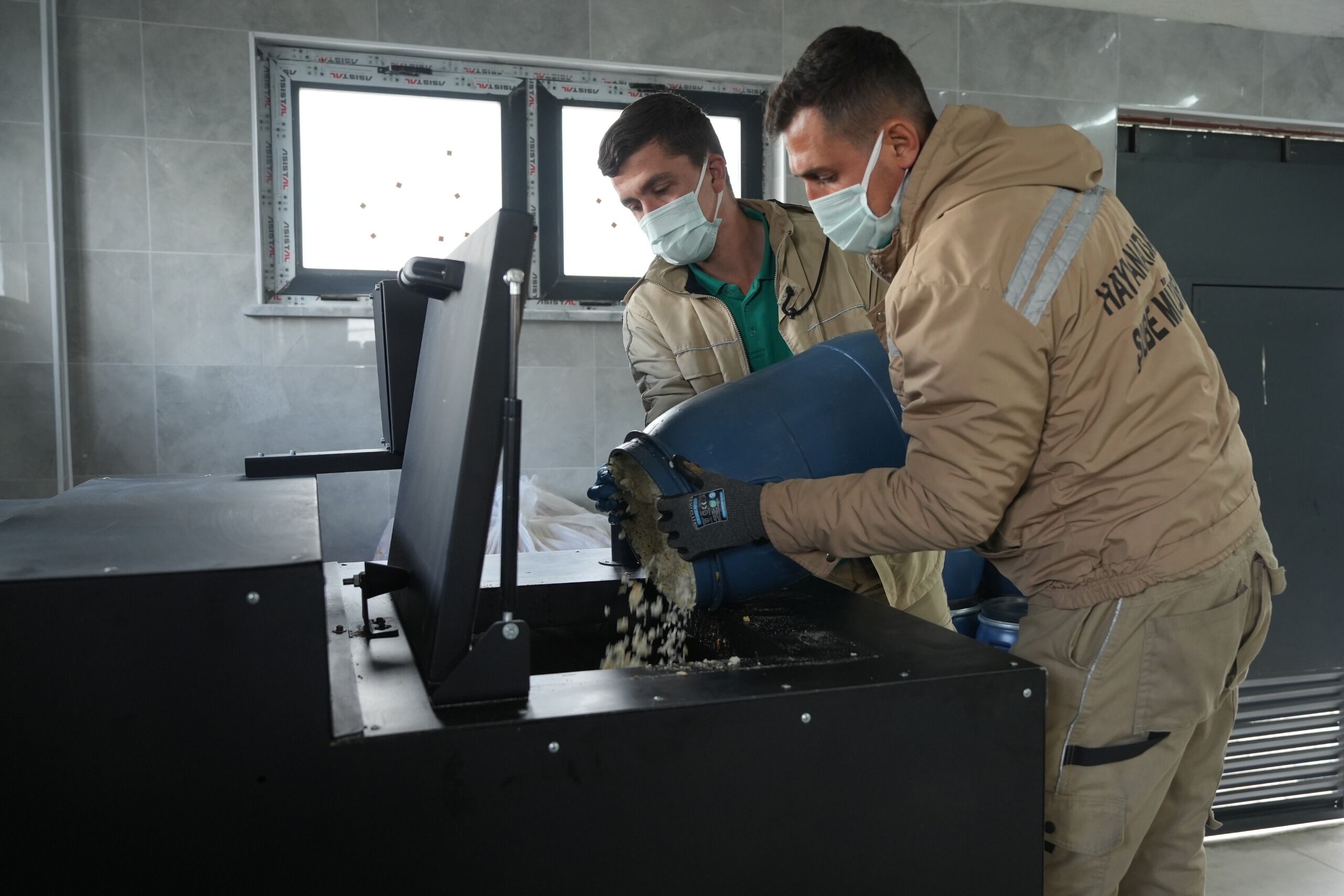 Atık Yemekler Sokak Hayvanlarına Mama Oluyor (6)