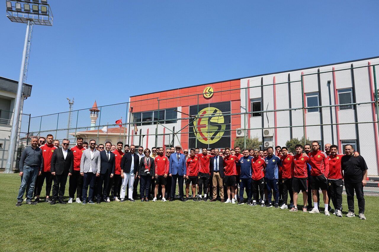 Başkanlardan Eskişehirspor’a Maç Öncesi Moral Ziyareti (4)