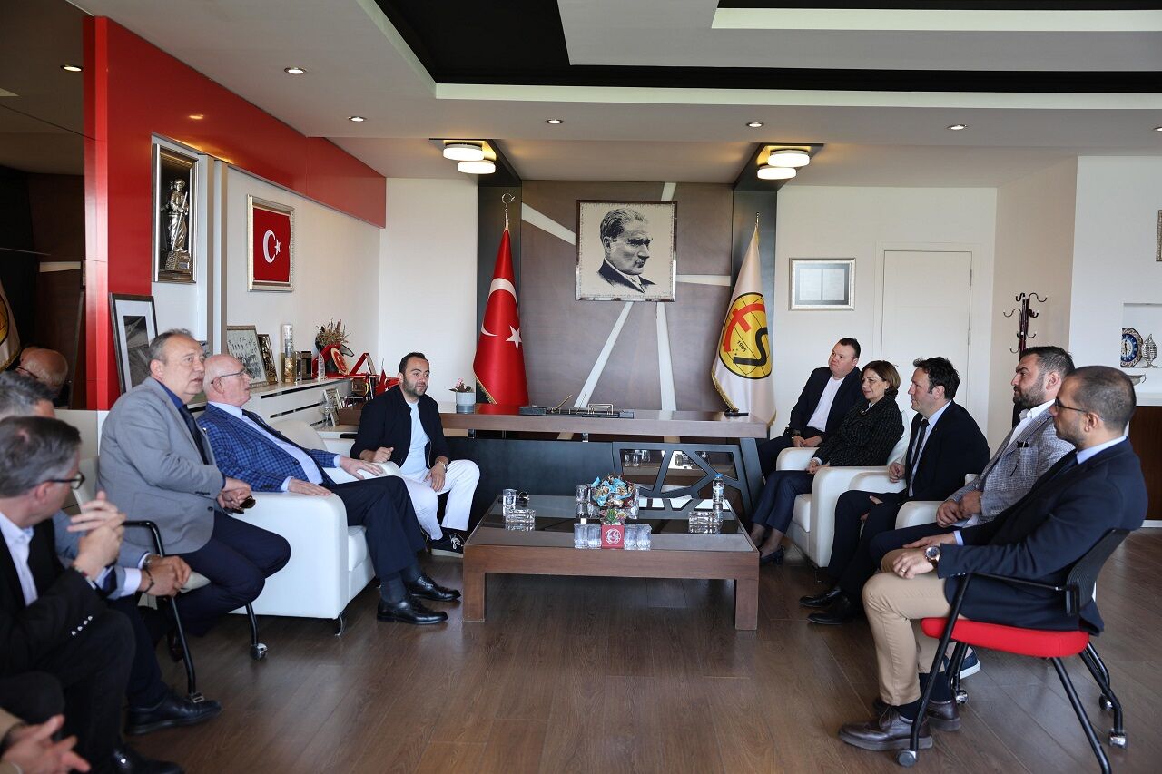 Başkanlardan Eskişehirspor’a Maç Öncesi Moral Ziyareti (9)