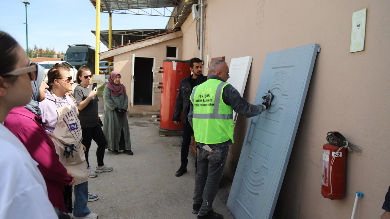 Büyükşehir’den Kadınlara Alçı Ve Boya Kursu (2)
