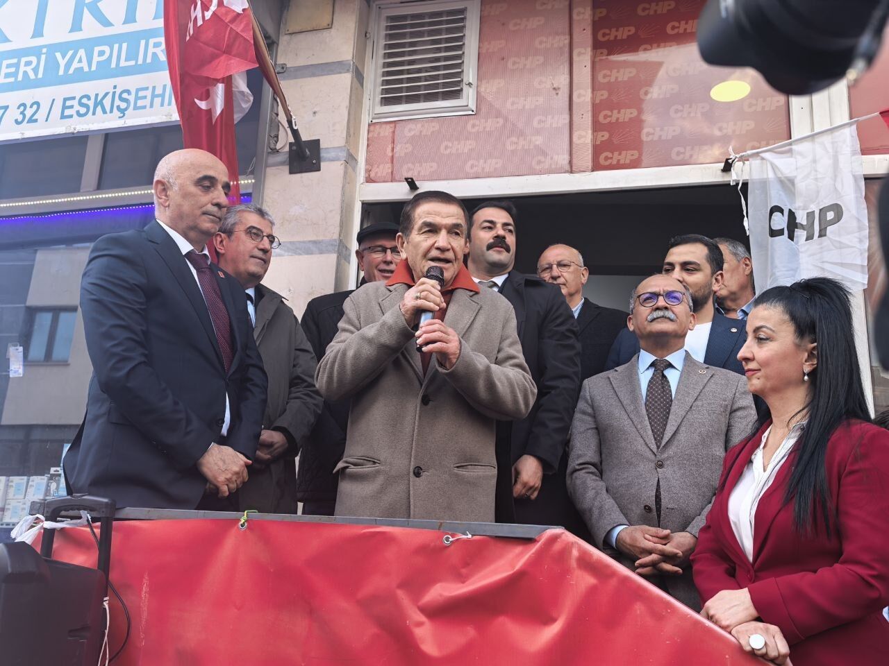 Chp Emek Mahallesi’nde Rozet Töreni Düzenledi (11)