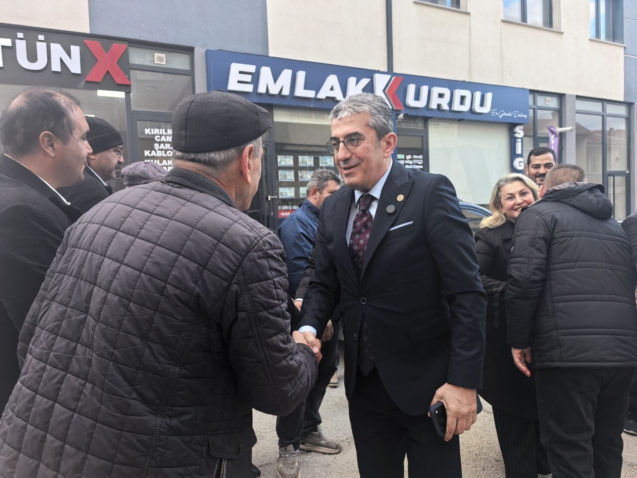 Chp Emek Mahallesi’nde Rozet Töreni Düzenledi (17)