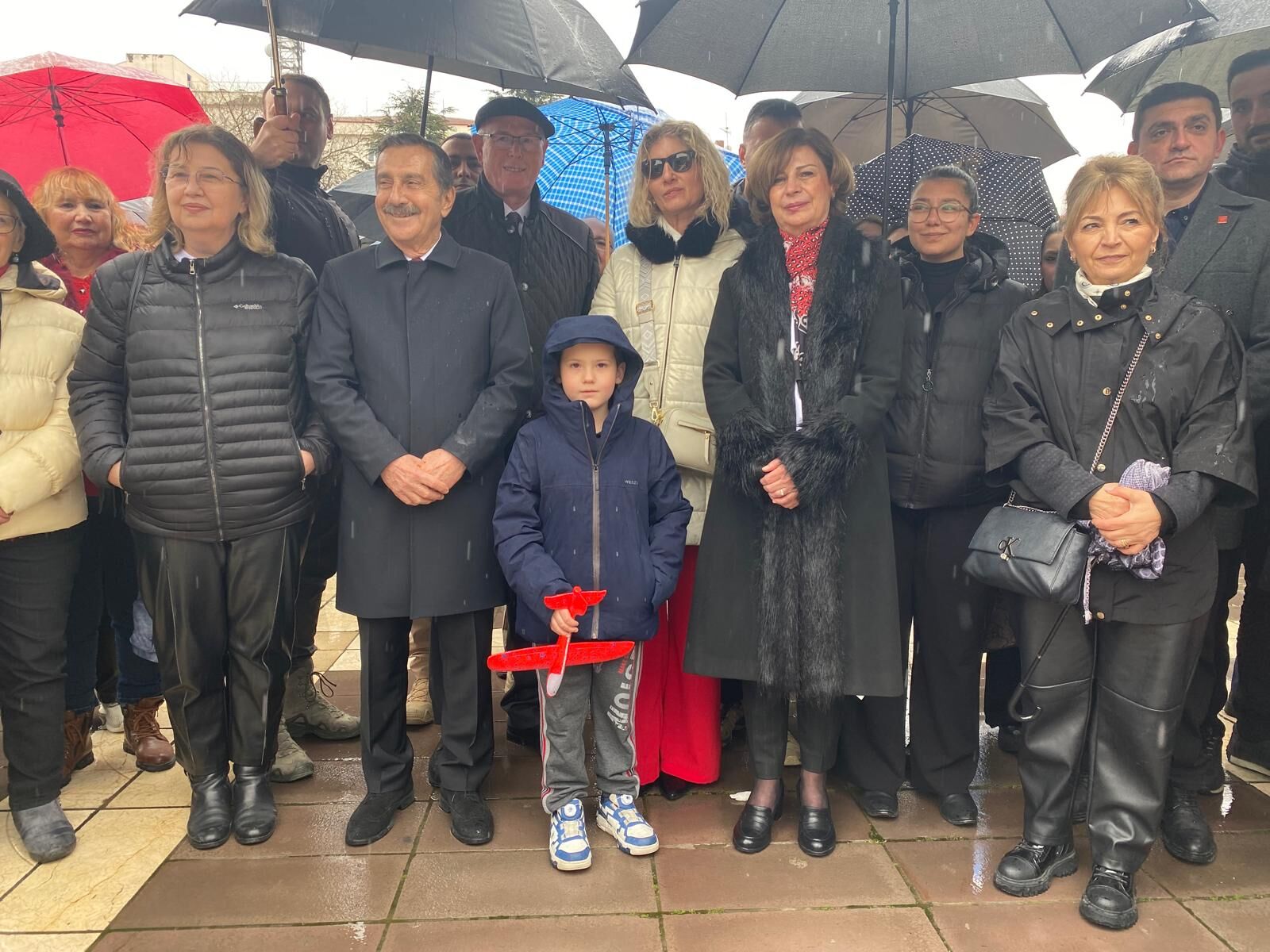 Chp Eskişehir 23 Nisan’da Çelenk Sundu (5)