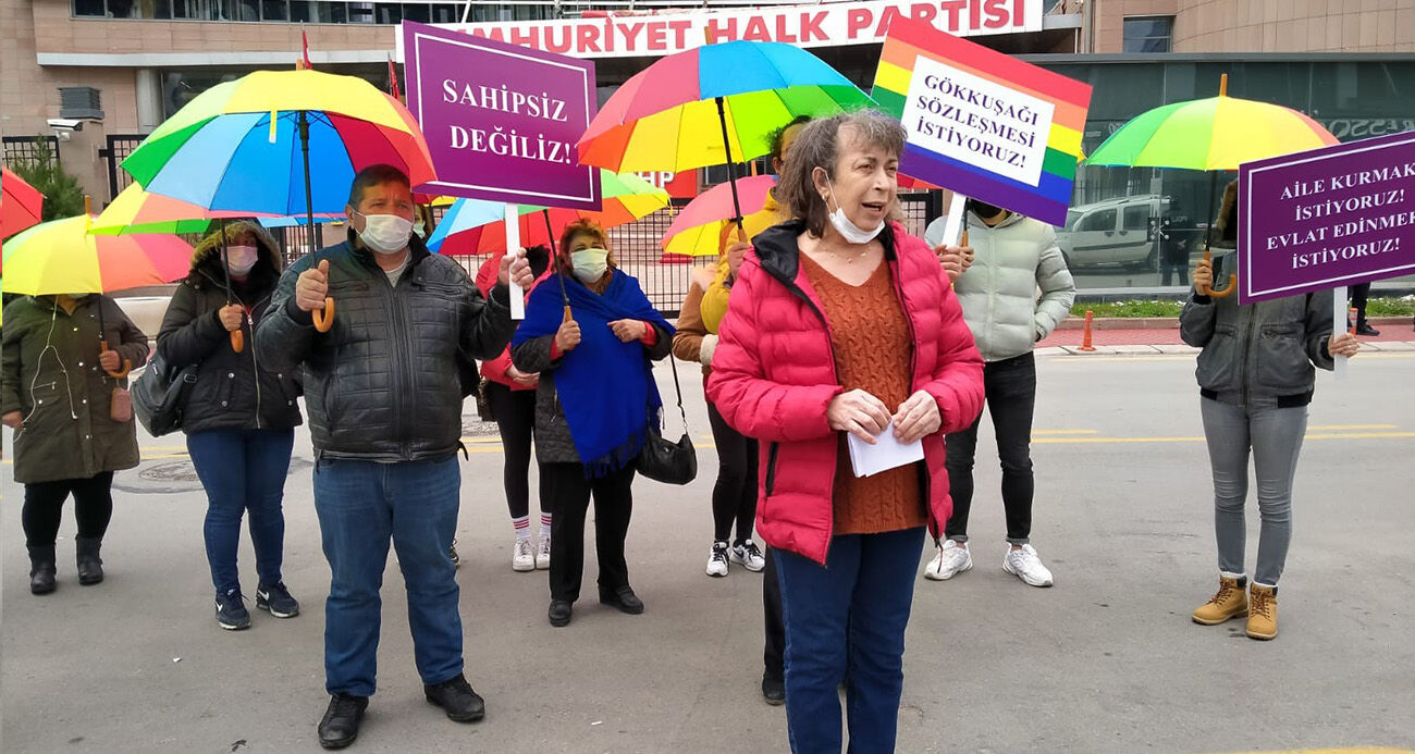 Chp’nin 2015’Teki Lgbt Teklifi Sosyal Medyada Tartışma Yarattı